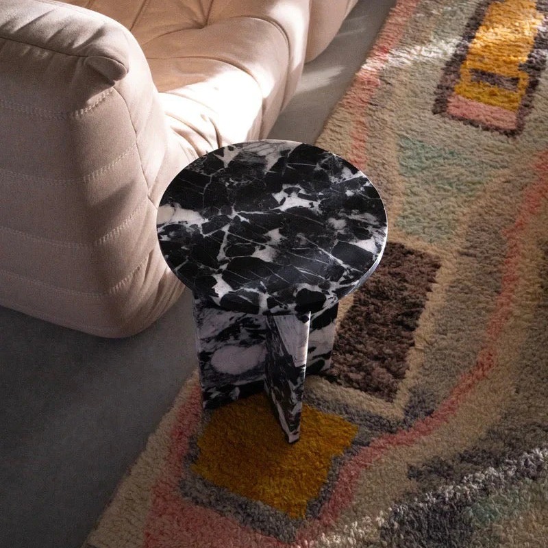 marble black side table