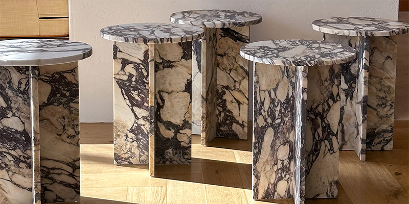 Tables d'appoint en marbre : les tendances du moment